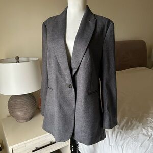 H&M Women’s Single Breasted Blazer in Dark Grey Size Medium